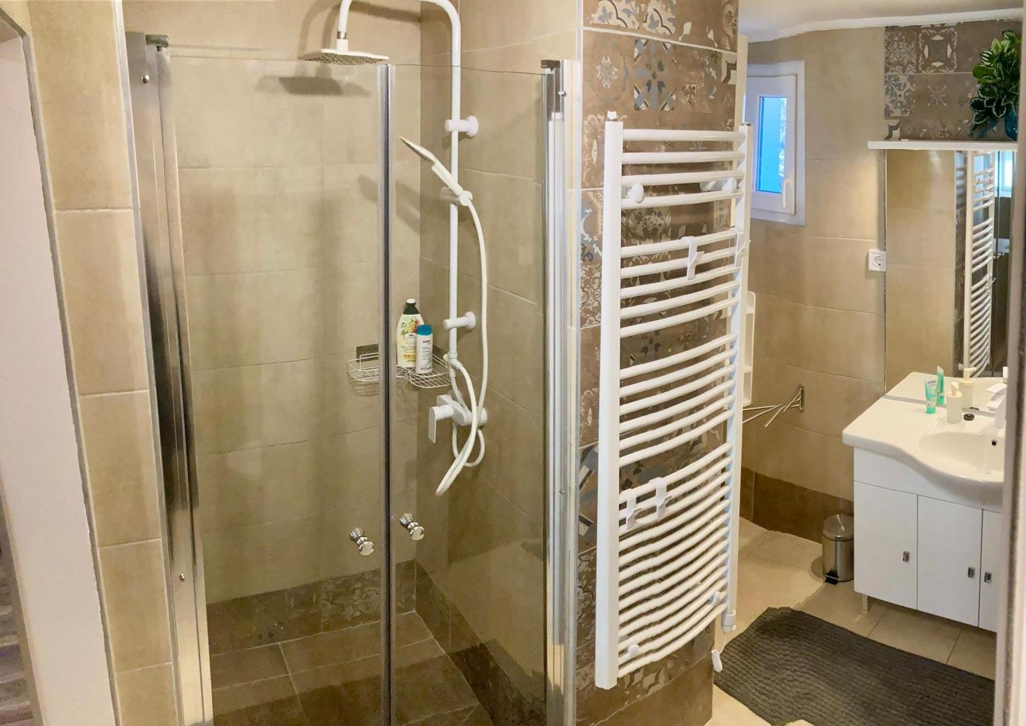 Spengler Apartman Harkány Стая снимка